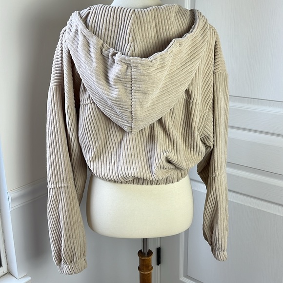 HYFVE Cropped Jacket - Picture 5 of 12